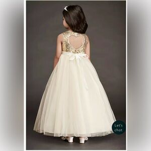 DAVID'S BRIDAL
Heart Back Sequin and Tulle Flower Girl Gown girls size 6